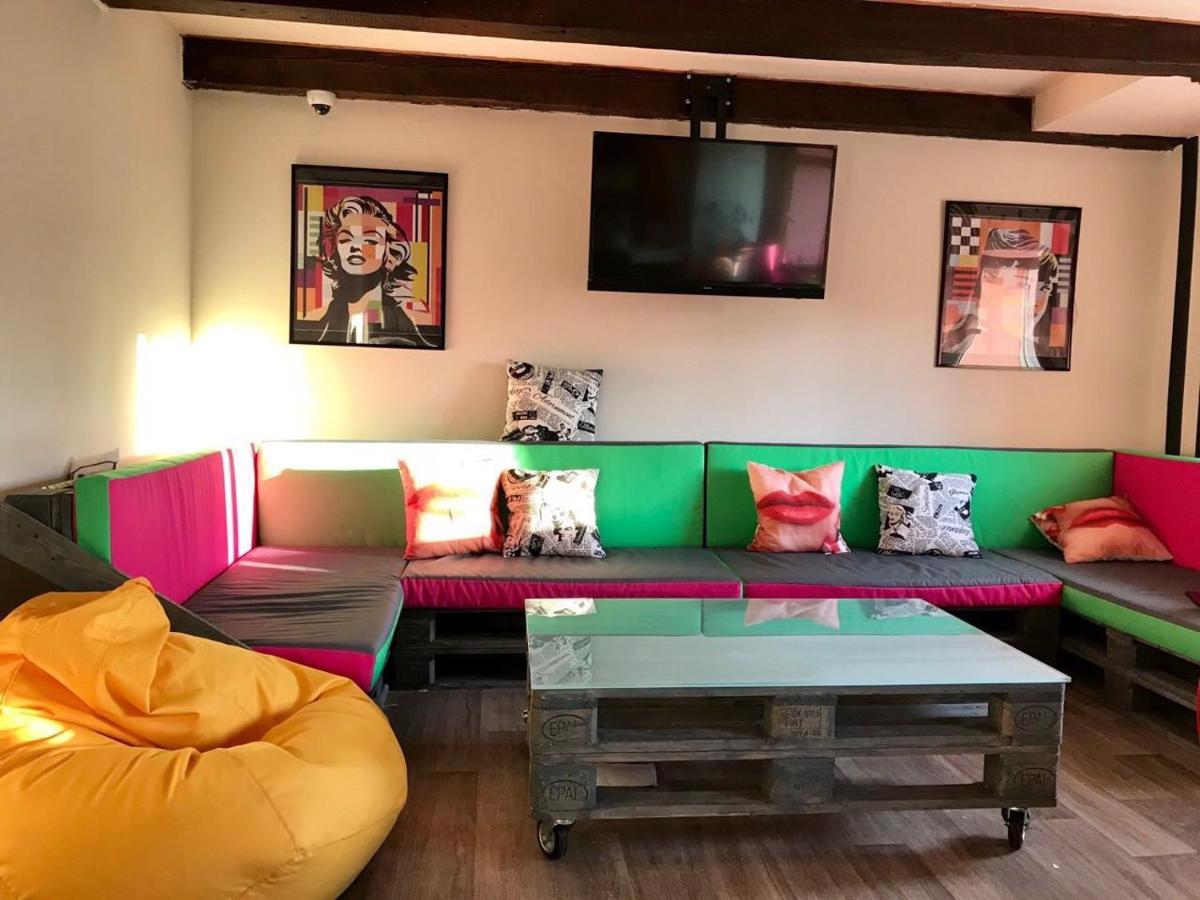 Lucky Hostel на Крещатике Kyjev Exteriér fotografie